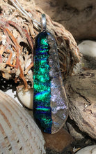 Load image into Gallery viewer, Wintry Dichroic Column Pendant