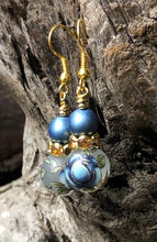 Load image into Gallery viewer, Tensha bead and Crystal Earrings