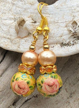 Load image into Gallery viewer, Tensha Bead and Crystal Earrings