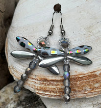 Load image into Gallery viewer, Dragonfly Beaded Earrings