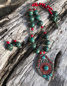Mineral Necklace - Nepalese Pendant Necklace and Earrings Set