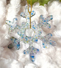 Load image into Gallery viewer, Little Snowflake
