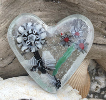 Load image into Gallery viewer, Fused Glass Heart