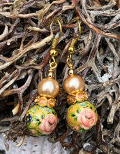 Load image into Gallery viewer, Tensha Bead and Crystal Earrings