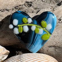 Load image into Gallery viewer, Fused Glass Heart