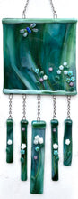 Load image into Gallery viewer, Dragonfly on Streaky Wind Chimes