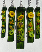 Load image into Gallery viewer, Sunflower Meadow Wind Chimes