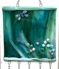 Load image into Gallery viewer, Dragonfly on Streaky Wind Chimes