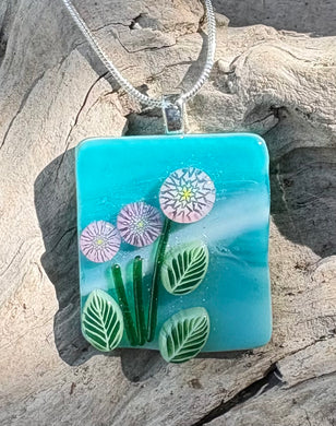 Petite Pinks on Turquoise Streaky