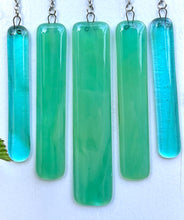 Load image into Gallery viewer, Light Aqua Streaky Wind Chimes