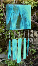 Load image into Gallery viewer, Light Aqua Streaky Wind Chimes