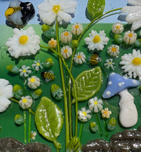 Load image into Gallery viewer, Field of Daisies Wind Chimes
