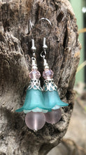 Load image into Gallery viewer, Teal and Lavender Tulip Style Earrings