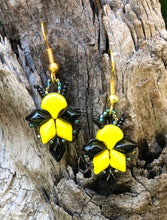 Load image into Gallery viewer, Honey Bees Earrings 🐝