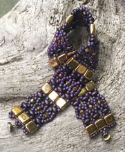 Load image into Gallery viewer, Purple and Gold Brocade style beaded bracelet - 7 1/4&quot;