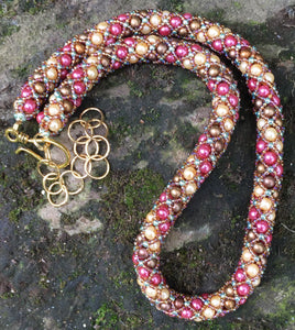 Beaded Necklace - Rose Garden Netted Treasure