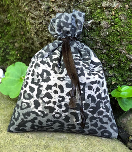 This Camouflage style cotton Lavender Sachet is useful in diminishing stress, easily fits in a drawer, purse, gym bag, or locker and makes a unique gift. The contents of each sachet is Oregon lavender, and only lavender, thus there are no other fillers. Lavender has plenty of its own natural oils, so give it a gentle squeeze to slightly bruise the buds to draw out more fragrance. This sachet should not be heated or put into a microwave oven.