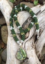 Load image into Gallery viewer, Kumihimo Necklace and Bracelet Set - Dark Green with Gold and Pearly White