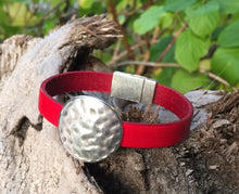 Load image into Gallery viewer, Leather Bracelet - Red with Hammered Disc