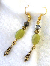 Load image into Gallery viewer, Mineral Necklace and Earrings Set - Yellow Jade and Crystal