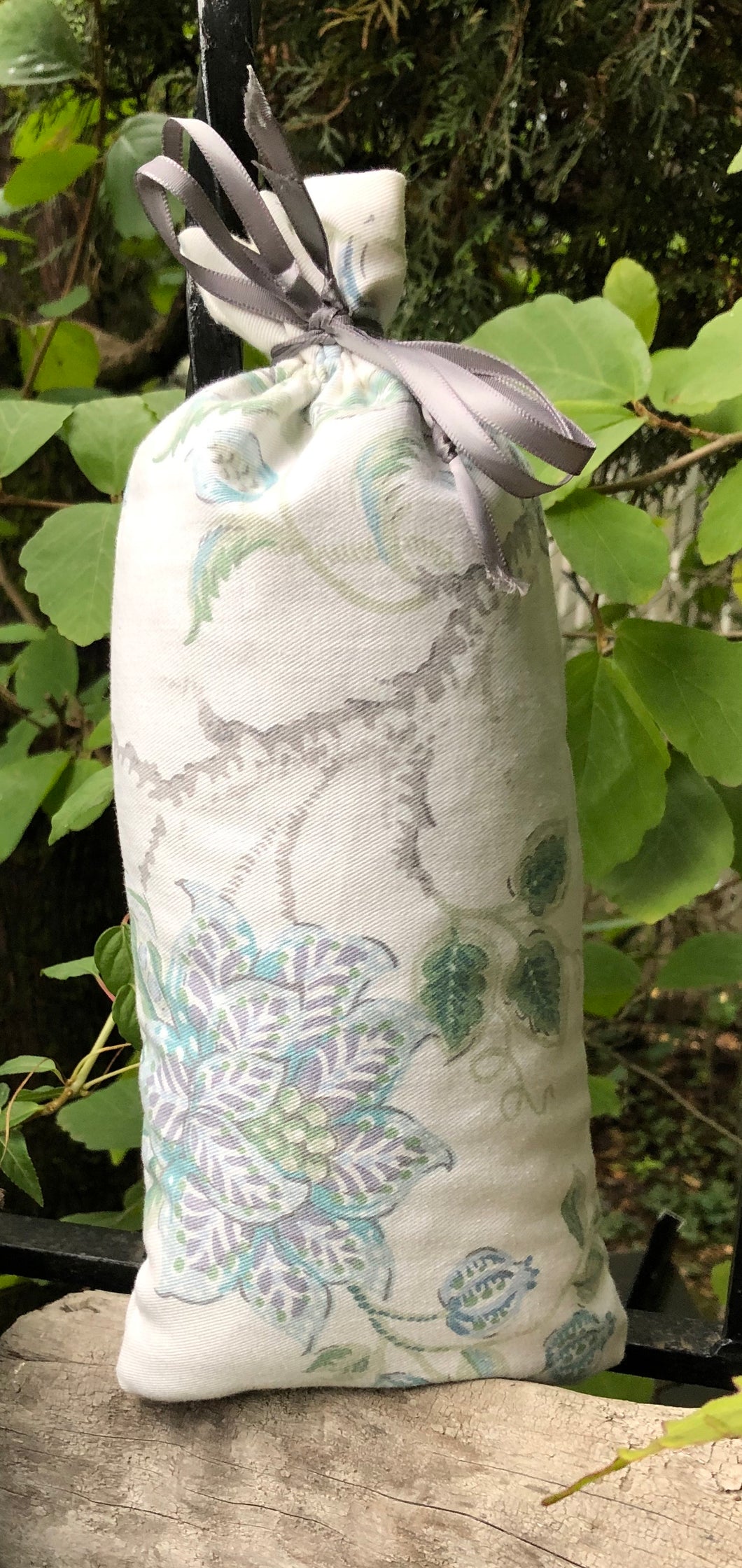Lavender Pillow - old fashioned Flowers