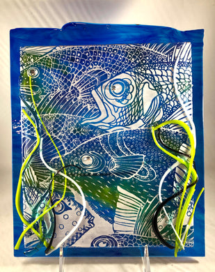 Fishes with Dichroic