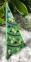 Load image into Gallery viewer, Holiday ornaments - Daisies on streaky